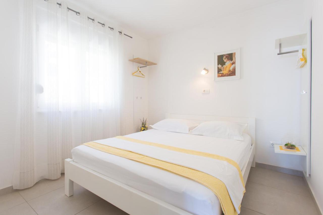 Apartments Bandic - 30 Meters To The Beach Trogir Luaran gambar